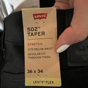Levi Jeans “502 Taper”